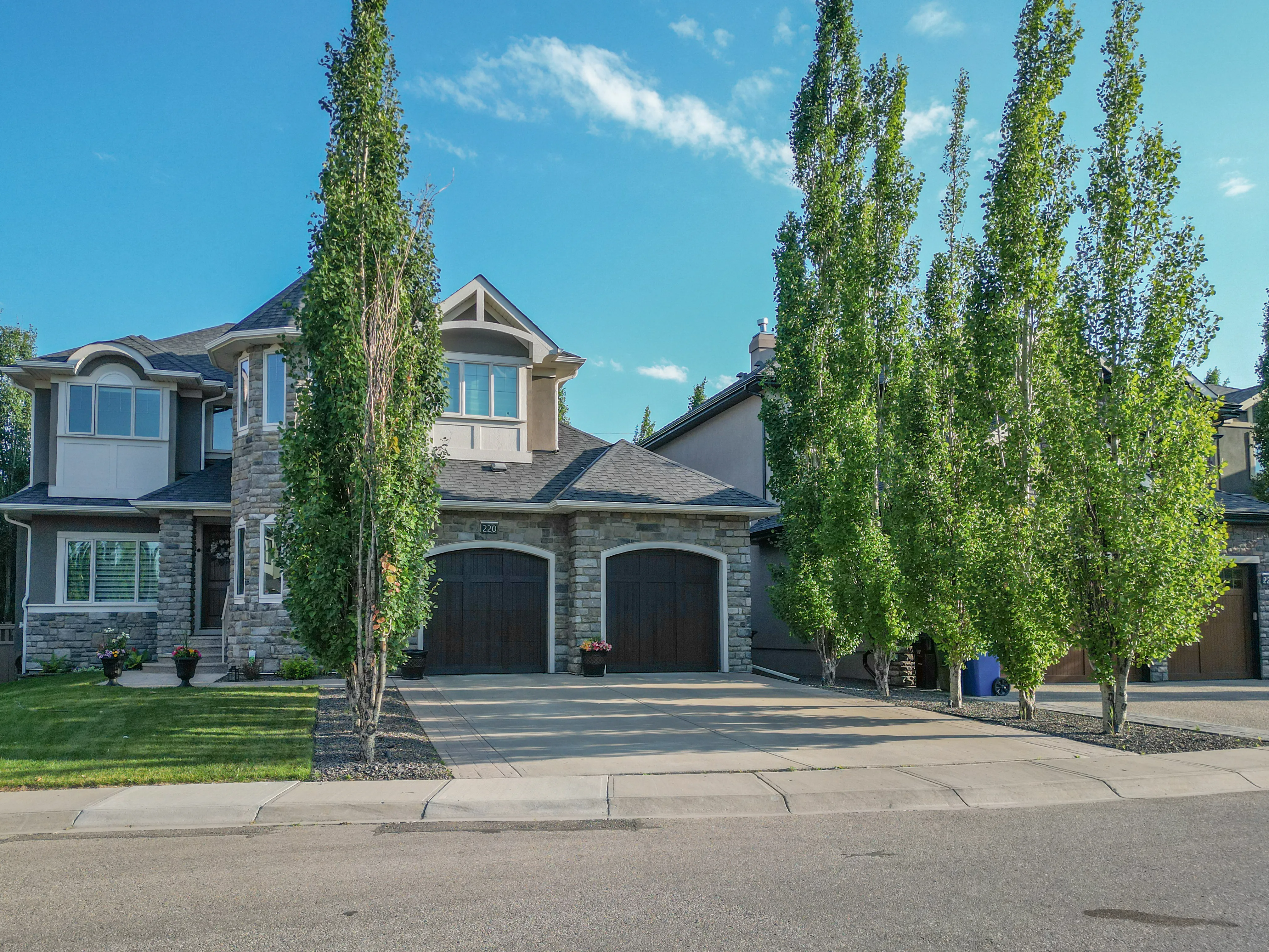 Luxury Detached Homes in Aspen Woods Calgary
