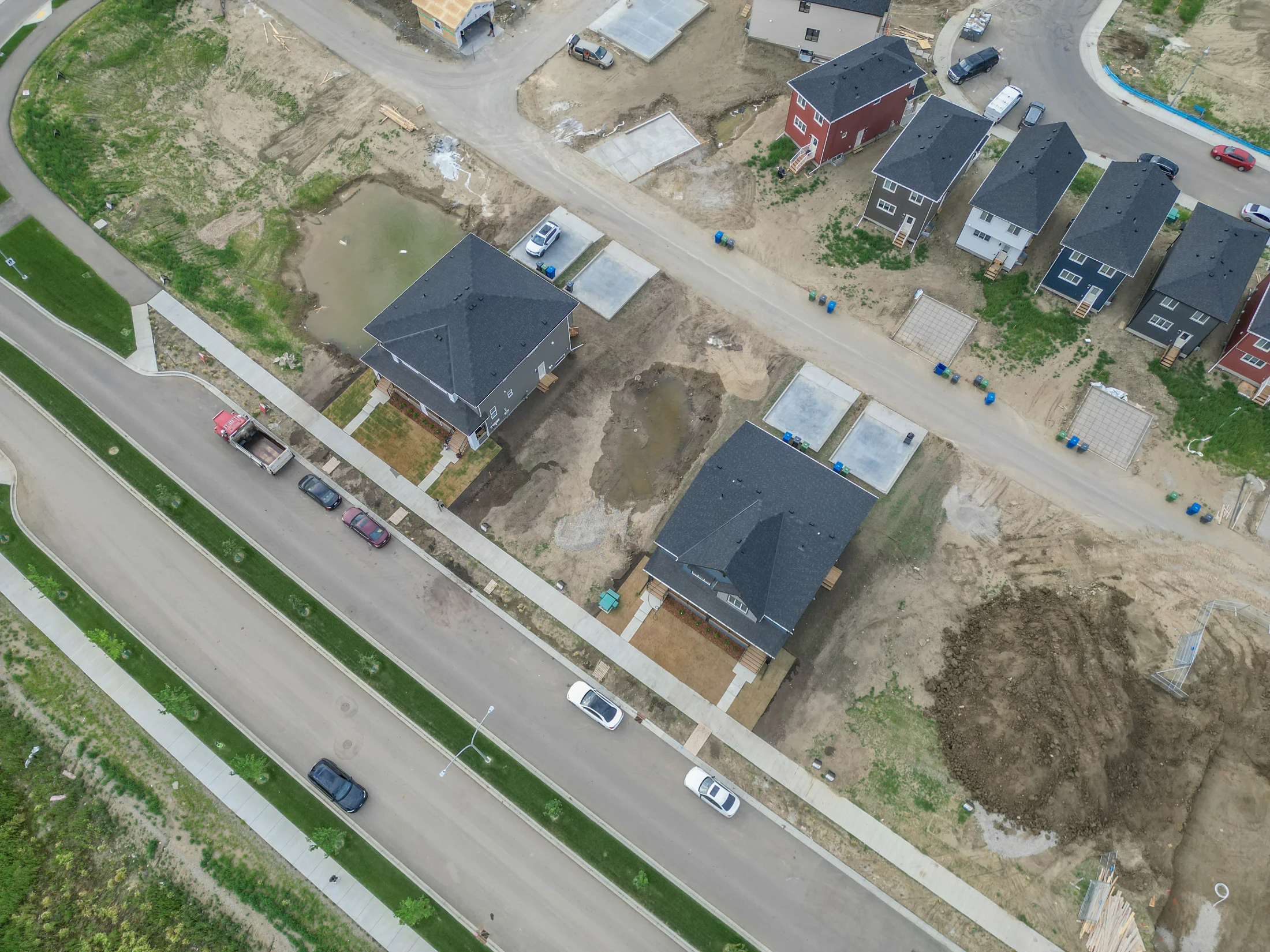 Active builders for new construction homes in Belvedere SE Calgary
