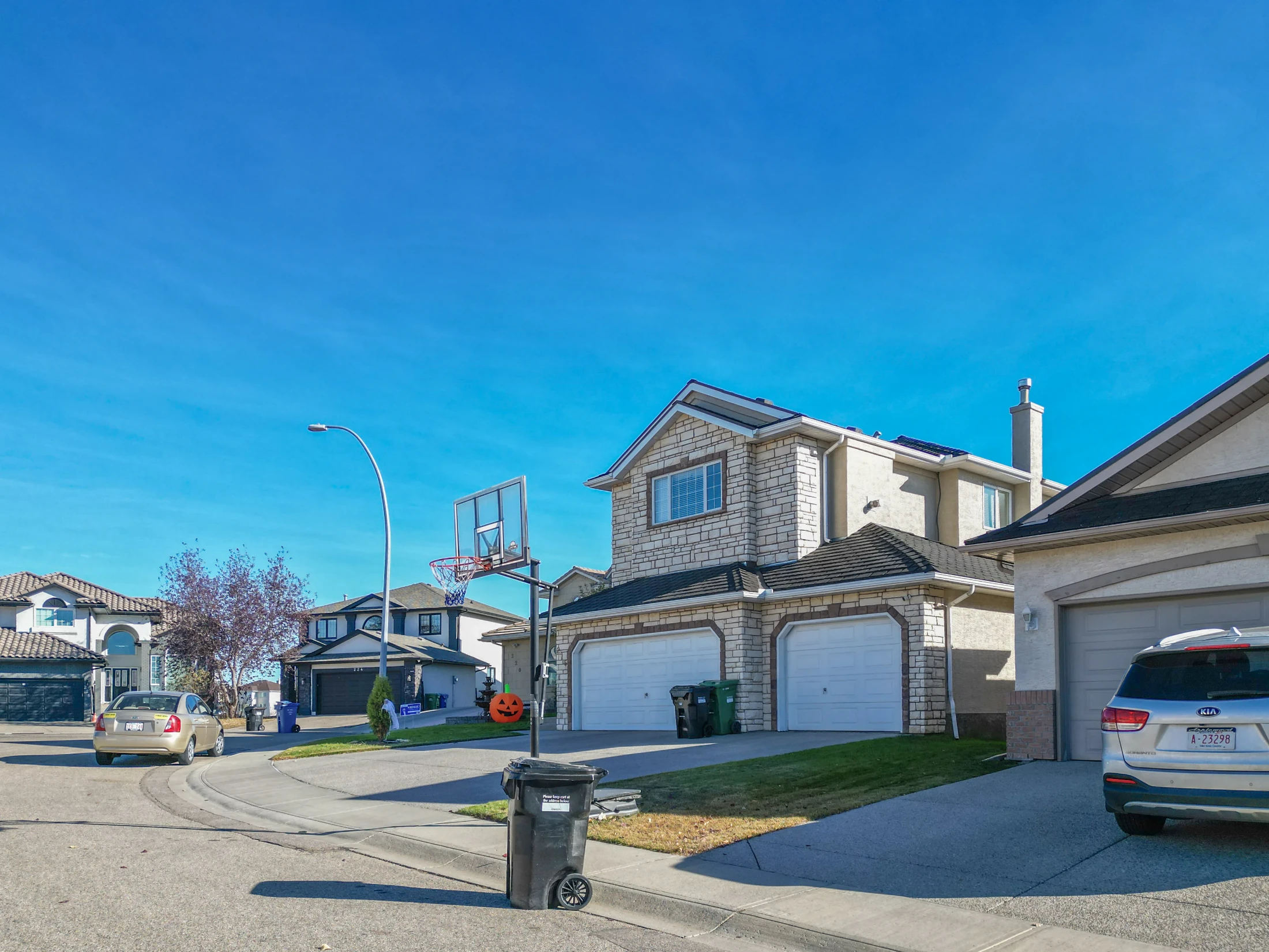 Detached Homes in Coral Springs NE Calgary