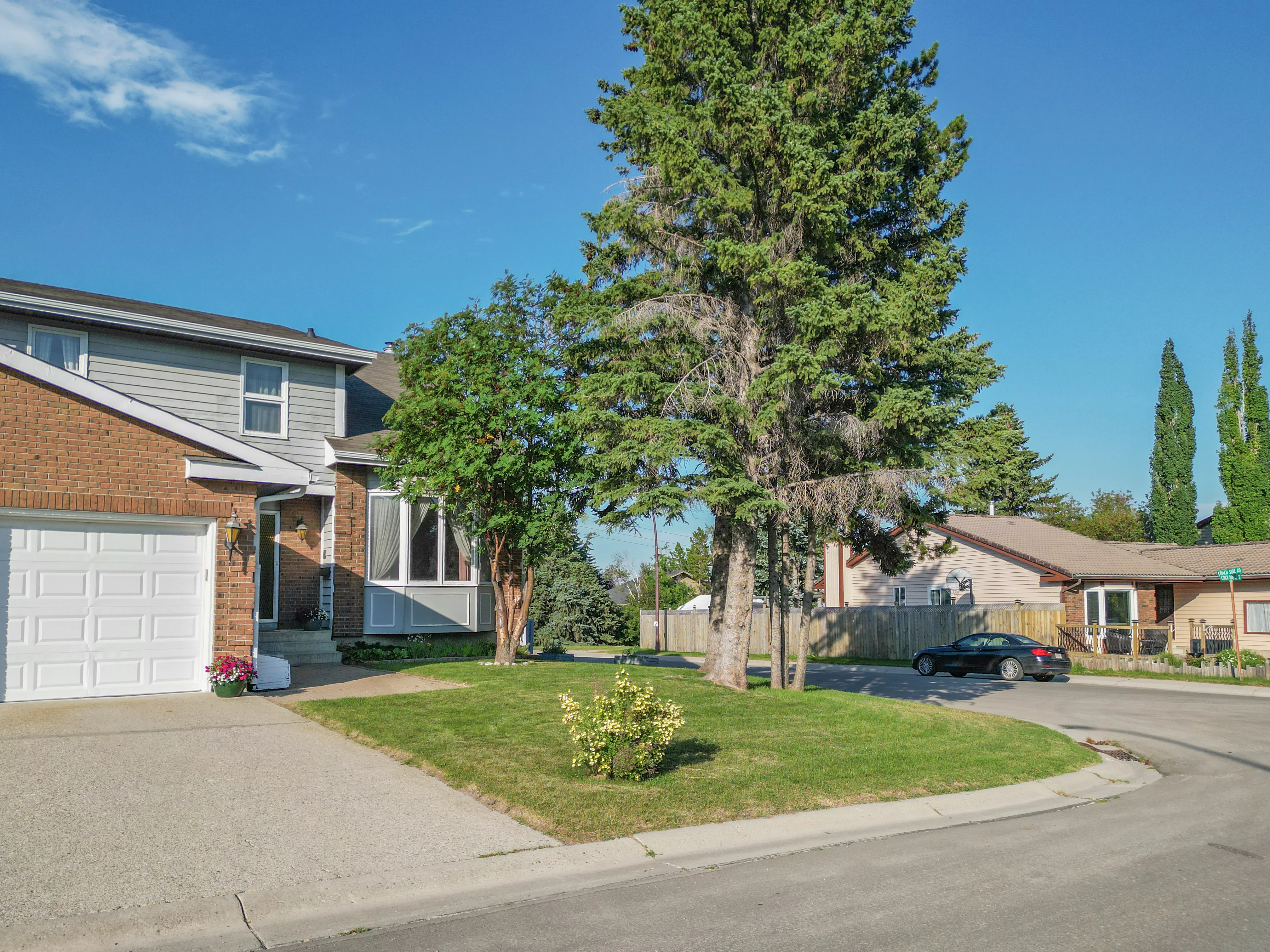 About Cougar Ridge SW Calgary