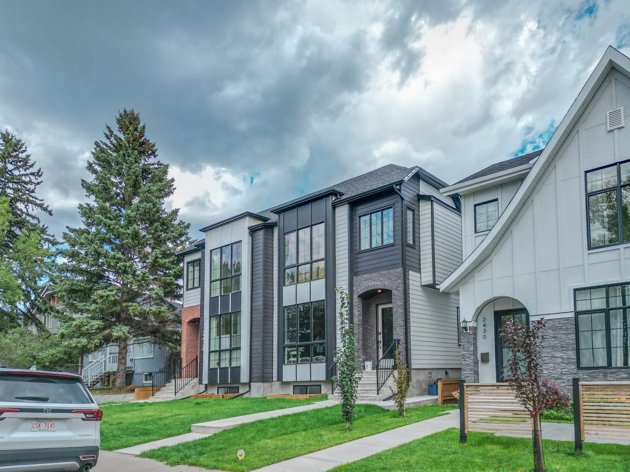 Duplexes For Sale in Killarney-Glengarry, Calgary